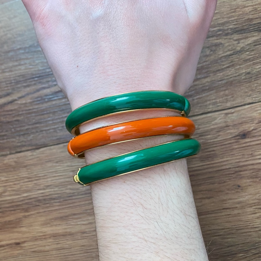 Set of bangles